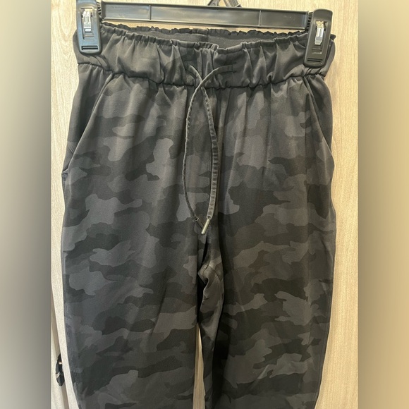 Lululemon Joggers Black Camo 2 Lulu Pants - Picture 4 of 11
